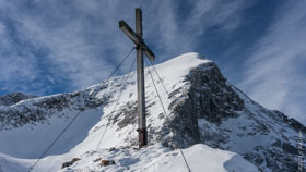 Gipfelkreuz des Bernadeinkopfes - Alpspitze  -  07. Februar 2015