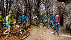 Comer See - Trailcamp Trailxperience / Rifugio Lorla - gleich gehts abwärts  -  25. Oktober 2015