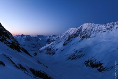 Berner Oberland / Ausblick vom Mittelaletschbiwak - Auf geht's zum Aletschhorn  -  25. April 2013